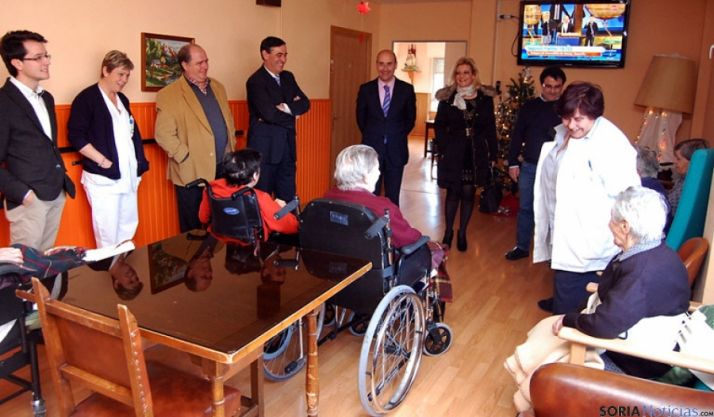 Un momento de la visita a la residencia de Ágreda. / Dip