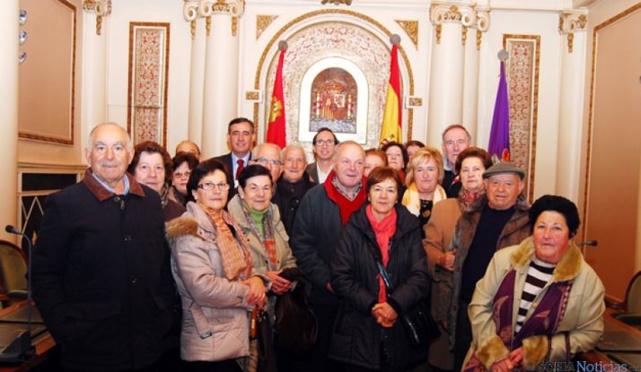 Los asociados, en el salón de plenos.