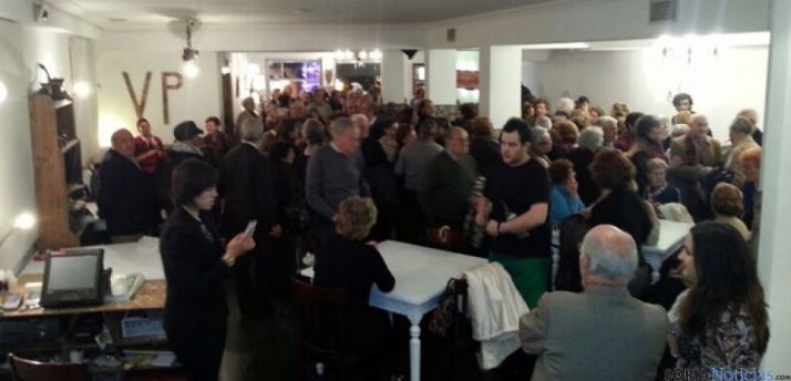 Numerosos clientes en la inauguración