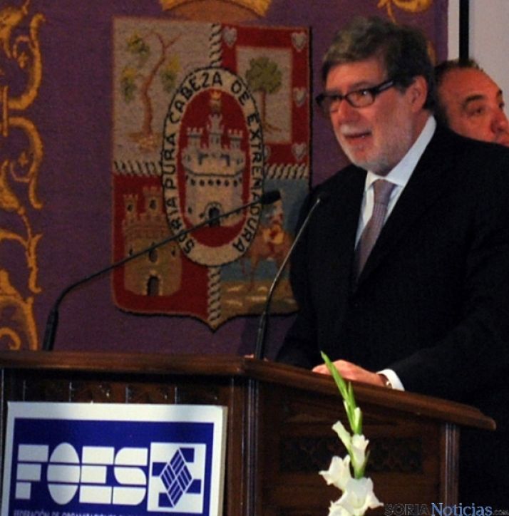 Santiago Aparicio, en solitario para liderar FOES.