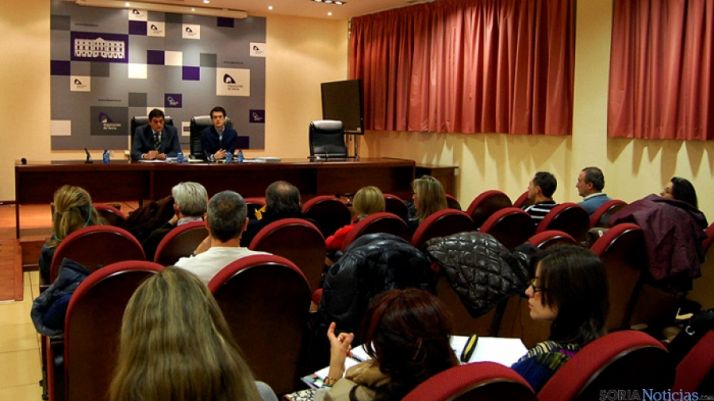 Un momento de la reunión con los secretarios.
