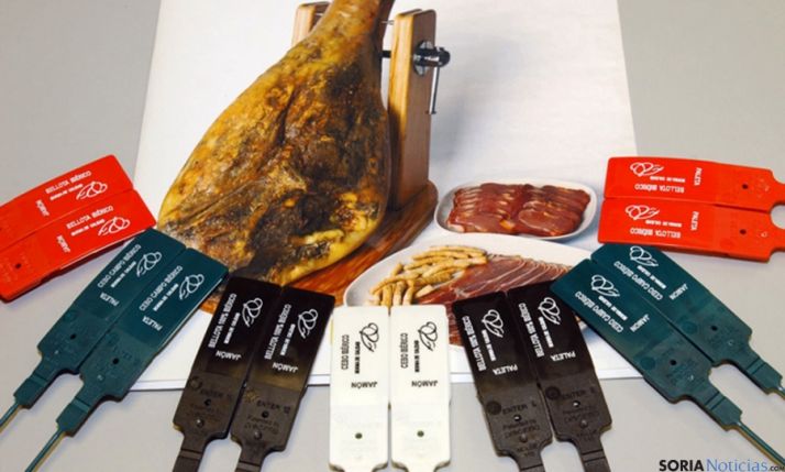 Los distintos etiquetados con sus productos.