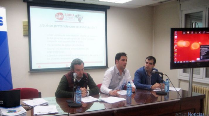 Representantes de AJE Soria en la presentación