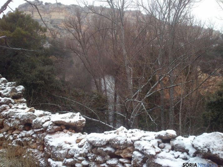 Aspecto de la cascada de La Toba este domingo