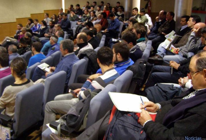 Asistentes al curso en el CEDER