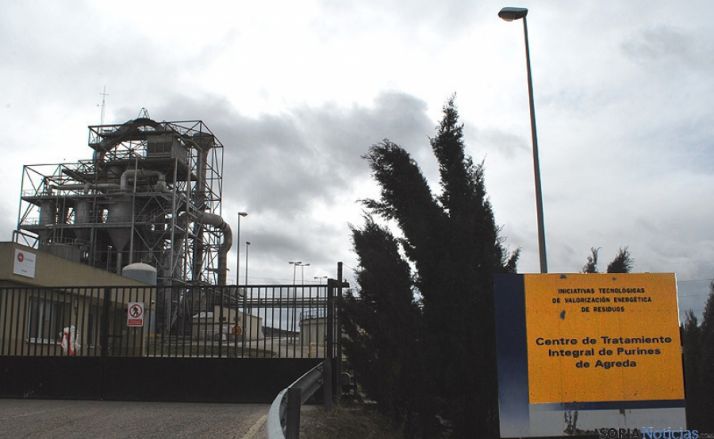 Entrada a la planta de purines de Ágreda.