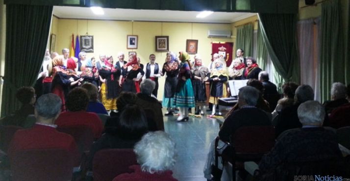 Actuación del grupo de zarzuela, en la semana de la mujer