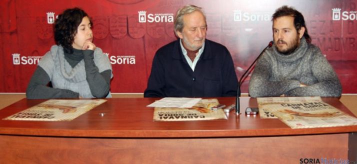 Pregón con el grupo Al Tran Tran y sardinada para terminar el Carnaval 2014