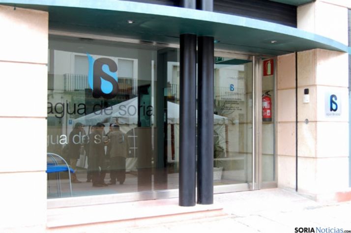 Fachada de las oficinas de la empresa mixta del agua