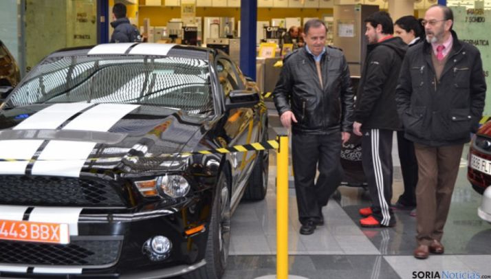 La feria también ofrece algún coche muy especial