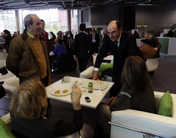 Galán con los accionistas