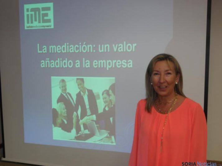 Mª Cruz De Miguel Portero.