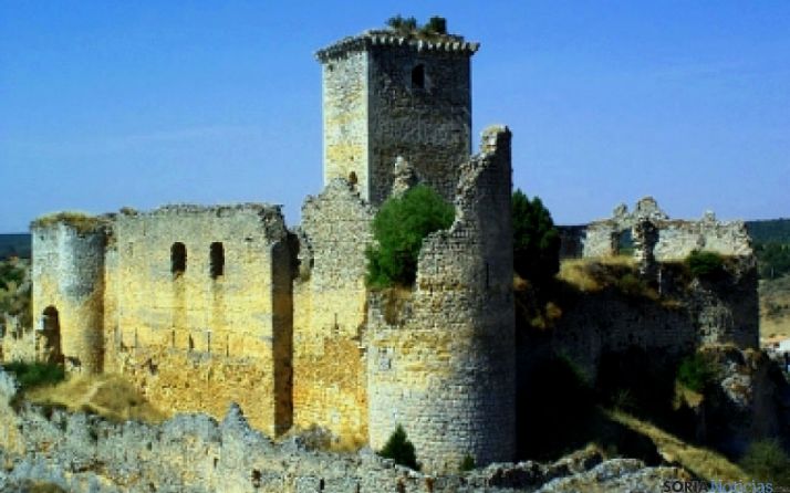 Imagen del castillo medieval de Ucero.