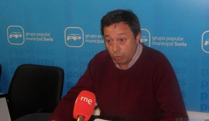 El concejal del PP, Adolfo Saínz, esta mañana. / SN