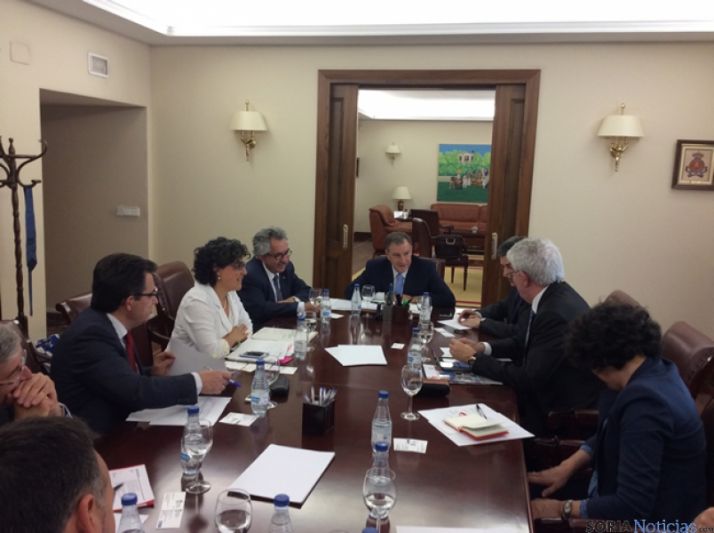 Reunión del rector y Mateos