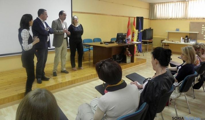 Recepción del delegado territorial al grupo del Comenius.