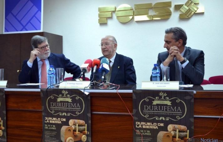 Aparicio, (izda.), Román y Lázaro en la presentación.