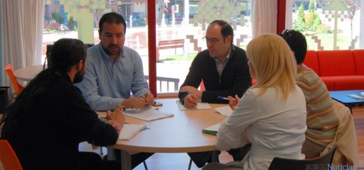 Reunión con jóvenes emprendedores este martes.