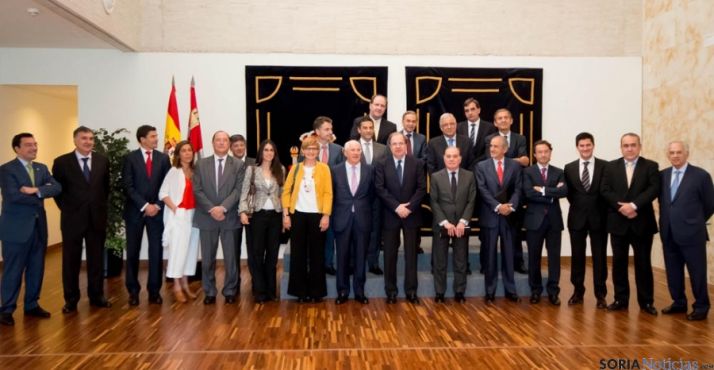 La visita del grupo al presidente de la región.