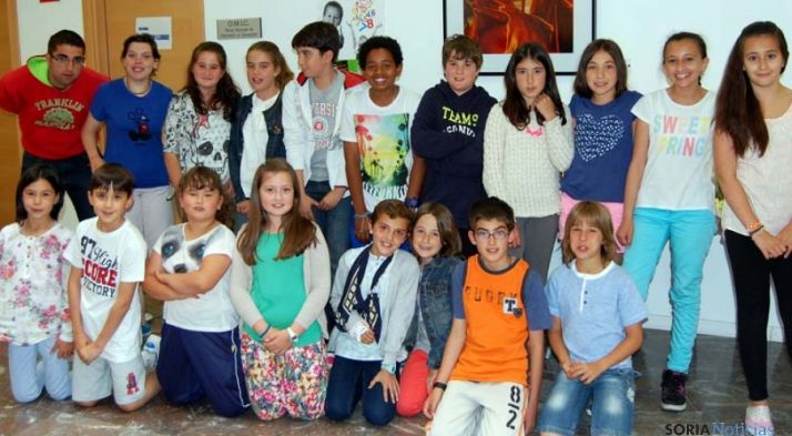 Los pequeños concejales, listos para debatir sus presupuestos.