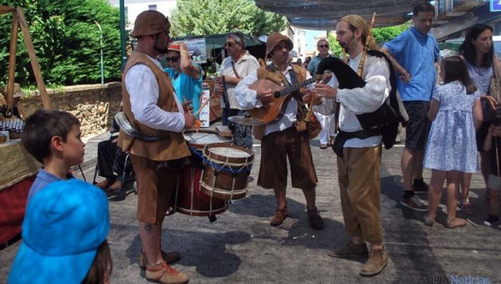 Distintos ambientes vividos este domingo en Almarza. / SN