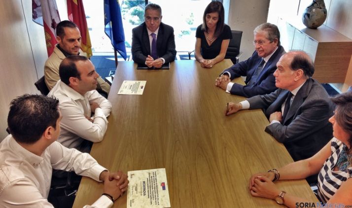 Encuentro entre emprendedores, Junta, ADE y CHL. / Jta.