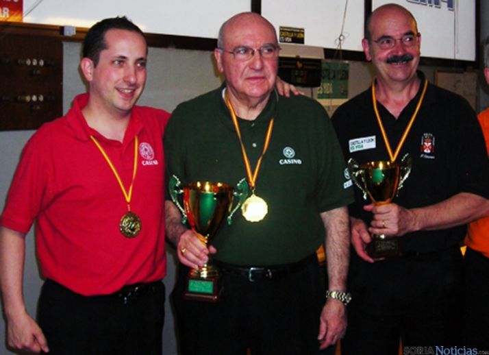 Cortés, (izda.), Bravo y Caballero. / burgosdeporte.com