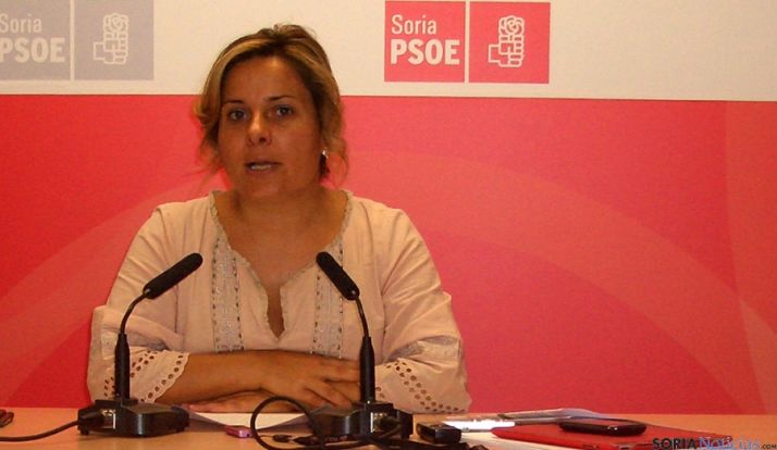 La procuradora socialista Esther Pérez. 