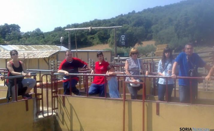 Visita de la peña a Reta