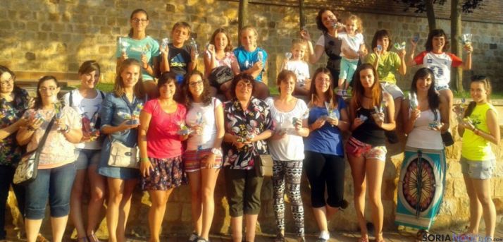 Distintos momentos de las actividades juveniles en Almazán este lunes. / SN