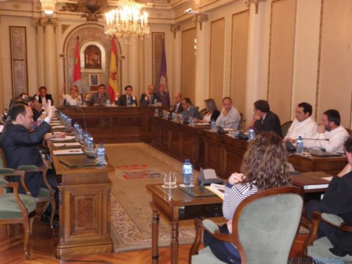 El PP rechaza en solitario la condonación del canon a la planta de purines de Almazán