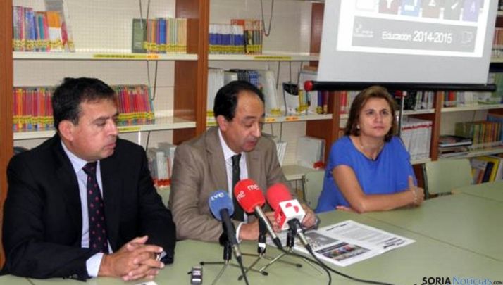 Javier Barrio (izda.), Manuel López y Julia Martín. / SN