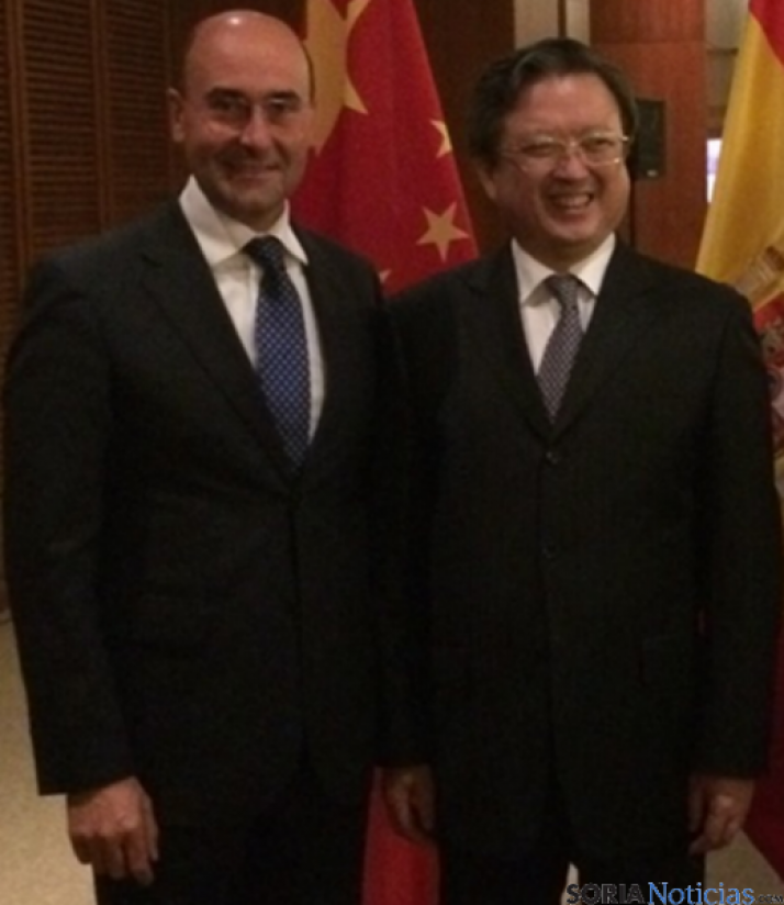 Alonso y Zhu Bangzao