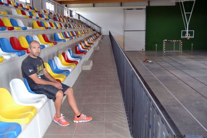 El gerente de Camaretas Fitness, en la grada