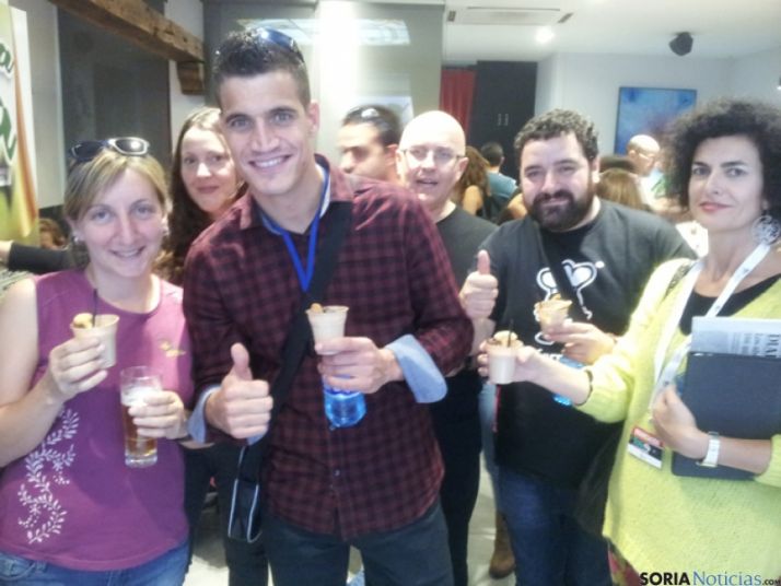 Arabal y Cobo con representantes de ASOHTUR