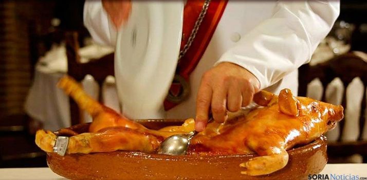 Un cochinillo asado en su punto. / restaurantejosemaria.com