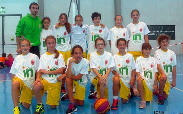 Las alevines femeninas del FDR.