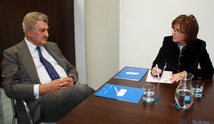 Jesús Posada y Marimar Angulo este viernes en la sede del PP soriano. 