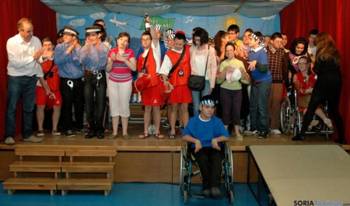 Alumnos e intérpretes del Santa Isabel