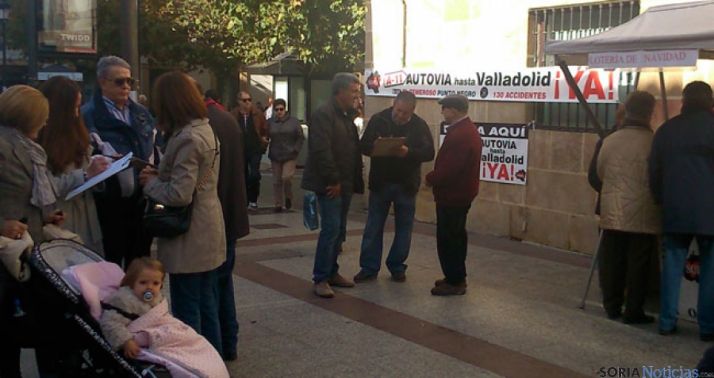 Soria Ya ha recogido muchas firmas esta jornada