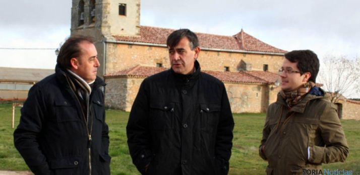 Benito Serrano (izda.), Antonio Pardo y Tomás Cabezón. / Dip.