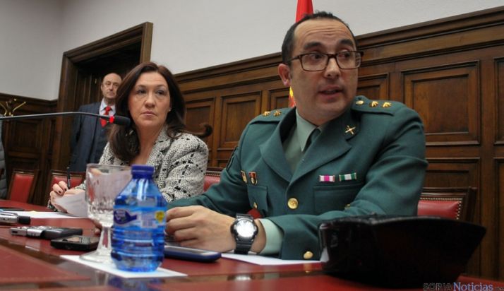 La subdelegada con el comandante este martes. / SN