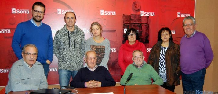 Representantes de los vecinos. / Ayto.