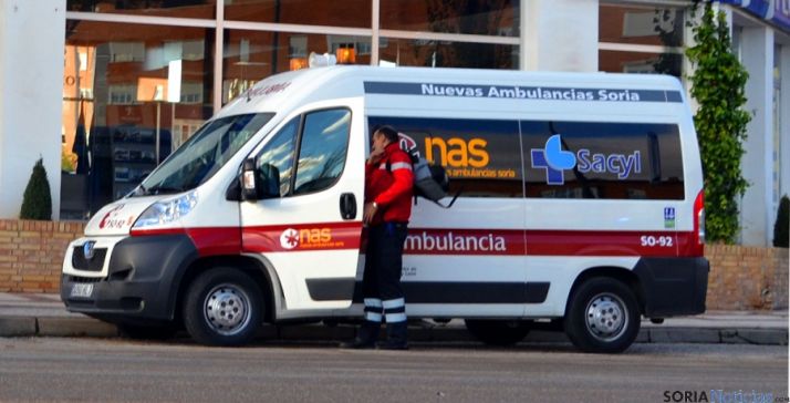 Un vehículo de transporte sanitario en Soria. / SN