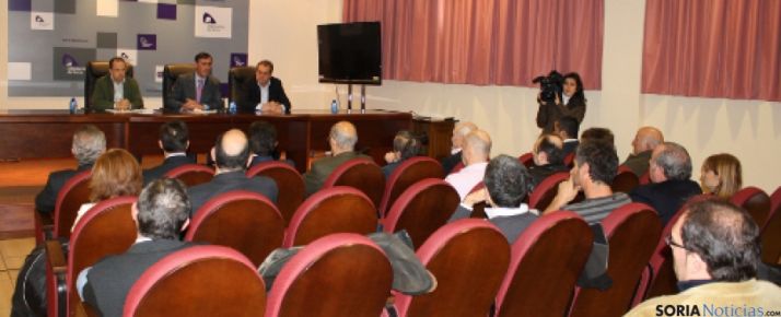 Reunón de empresarios en Diputación
