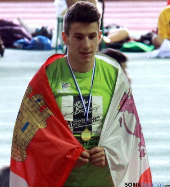 Alberto Garatachea, con su medalla de oro. 