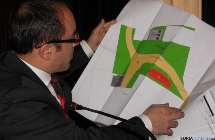 Luis Rey, con el proyecto de Las Casas