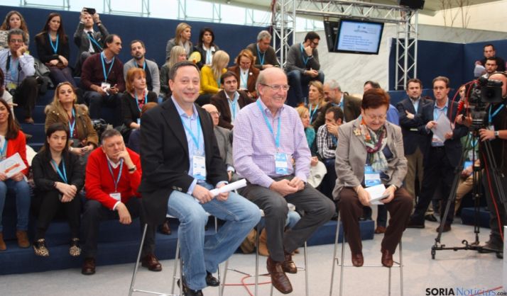 Adolfo Sainz, en primer término a la izquierda, en Madrid. 