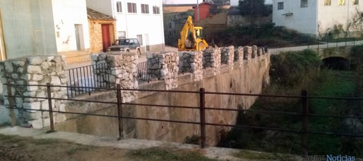 La barandilla en el Barranco del Gato.