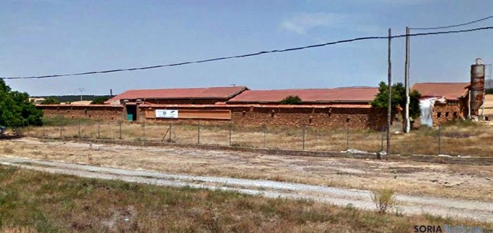 Vista desde la N-234 del campo agropecuario de Almenar. / SN